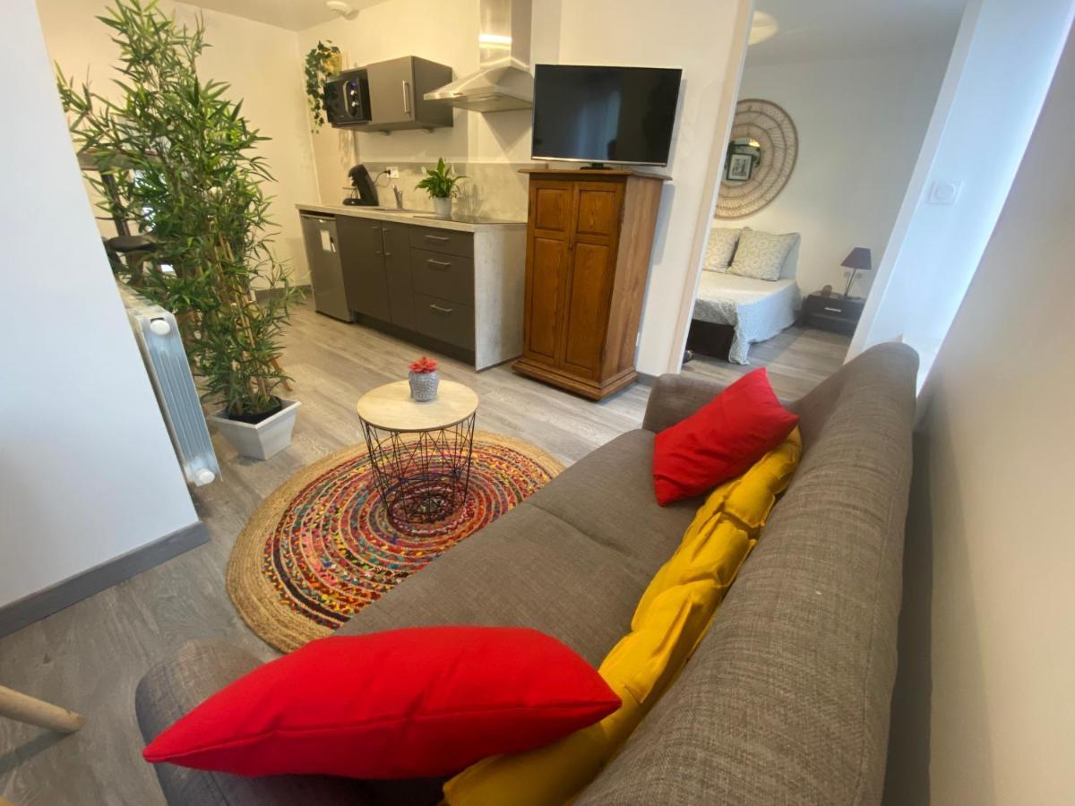 Charmant Appartement Proche Du Centre Ville Caen Exterior foto